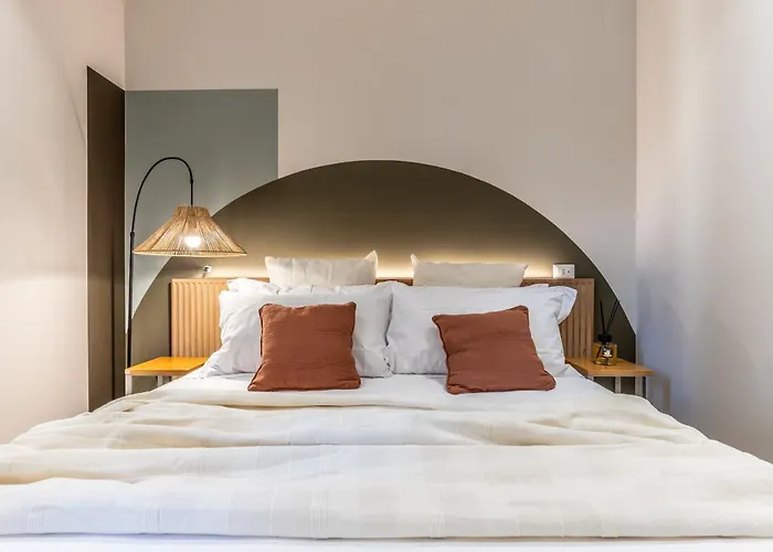 Energy, Style, And Relax In Perfect Rzym