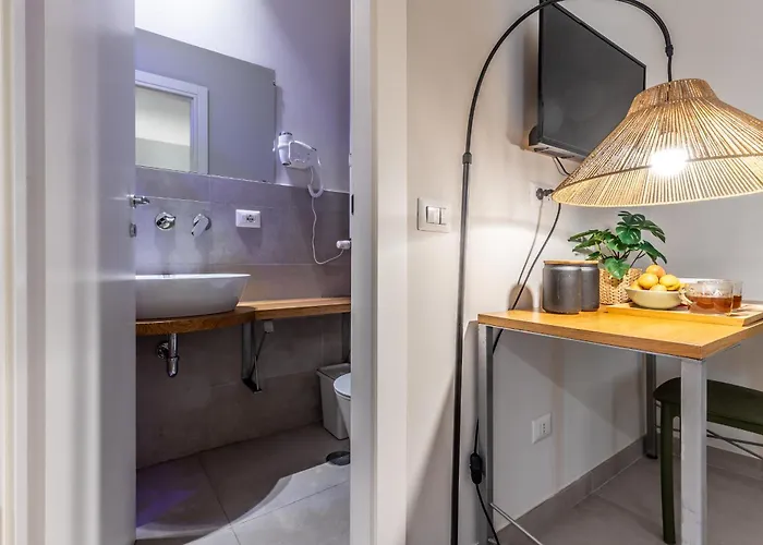 Energy, Style, And Relax In Perfect Rzym